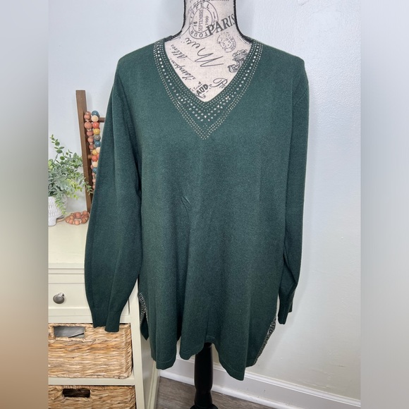 Adrienne Vittadini Studded V Neck Tunic Sweater - Picture 1 of 8